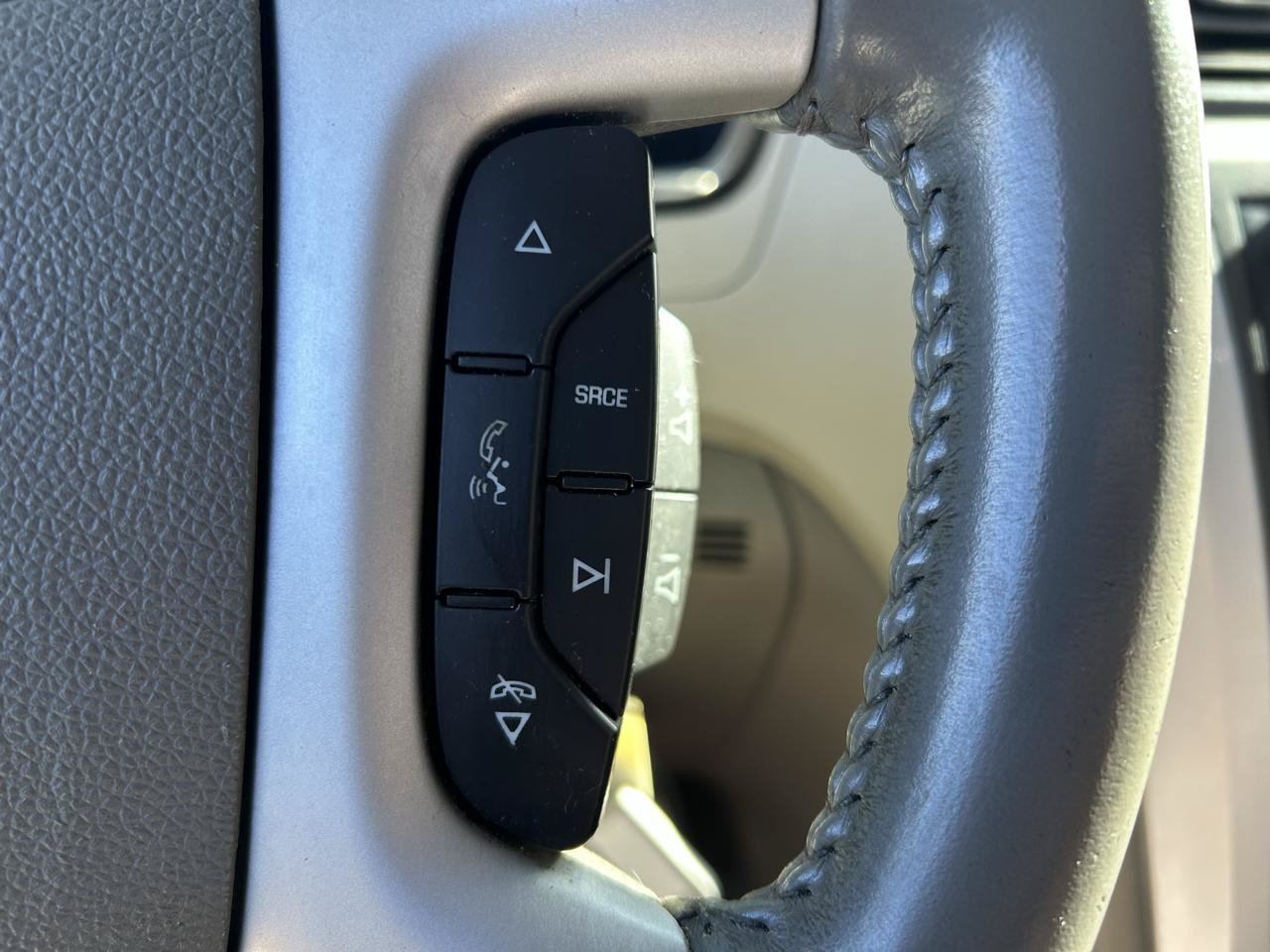 Used 2012 Chevrolet Traverse LS AWD/4WD image 20