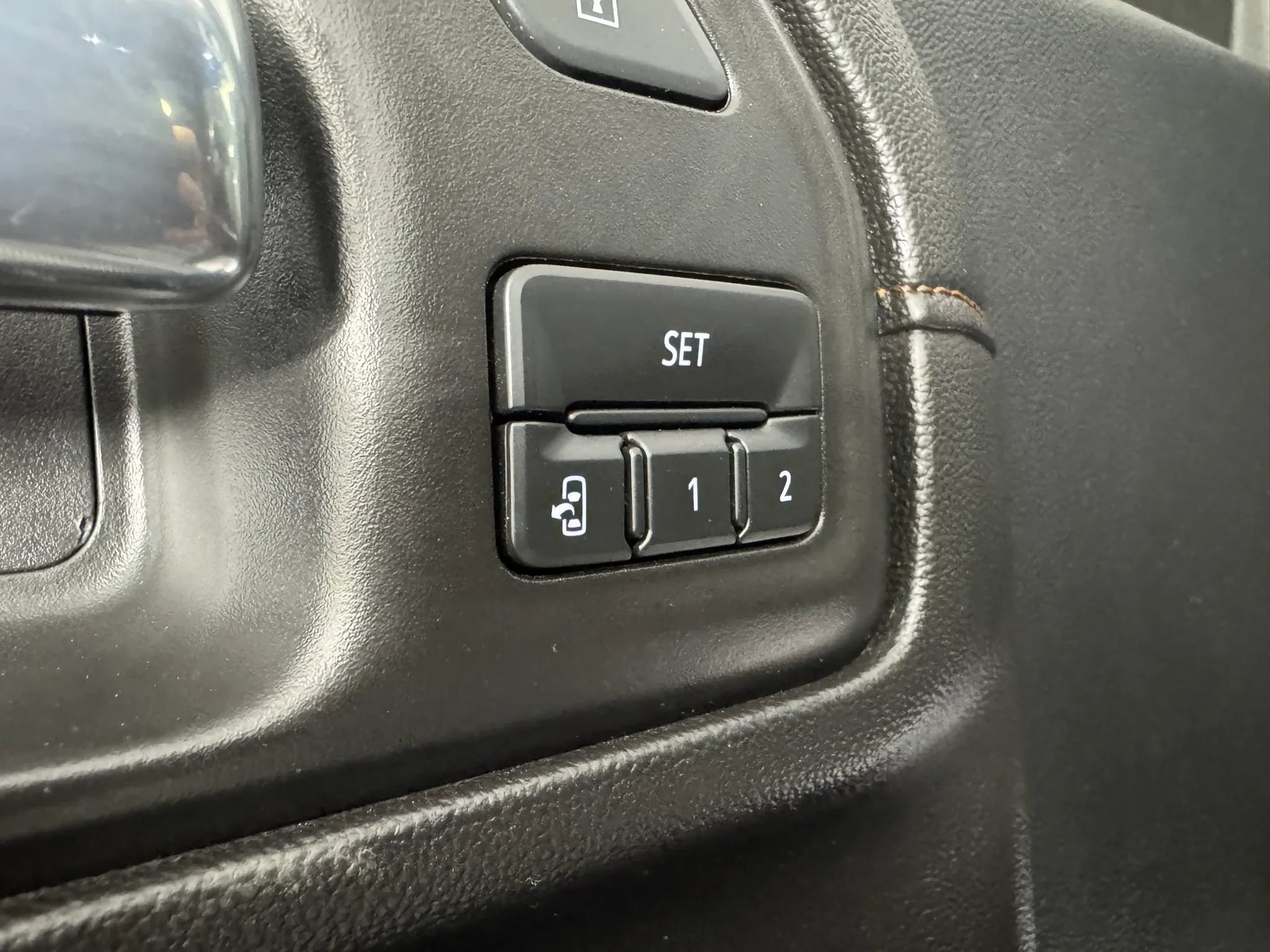 Used 2021 GMC Sierra 2500 AT4 w/ AT4 Premium Plus Package image 44