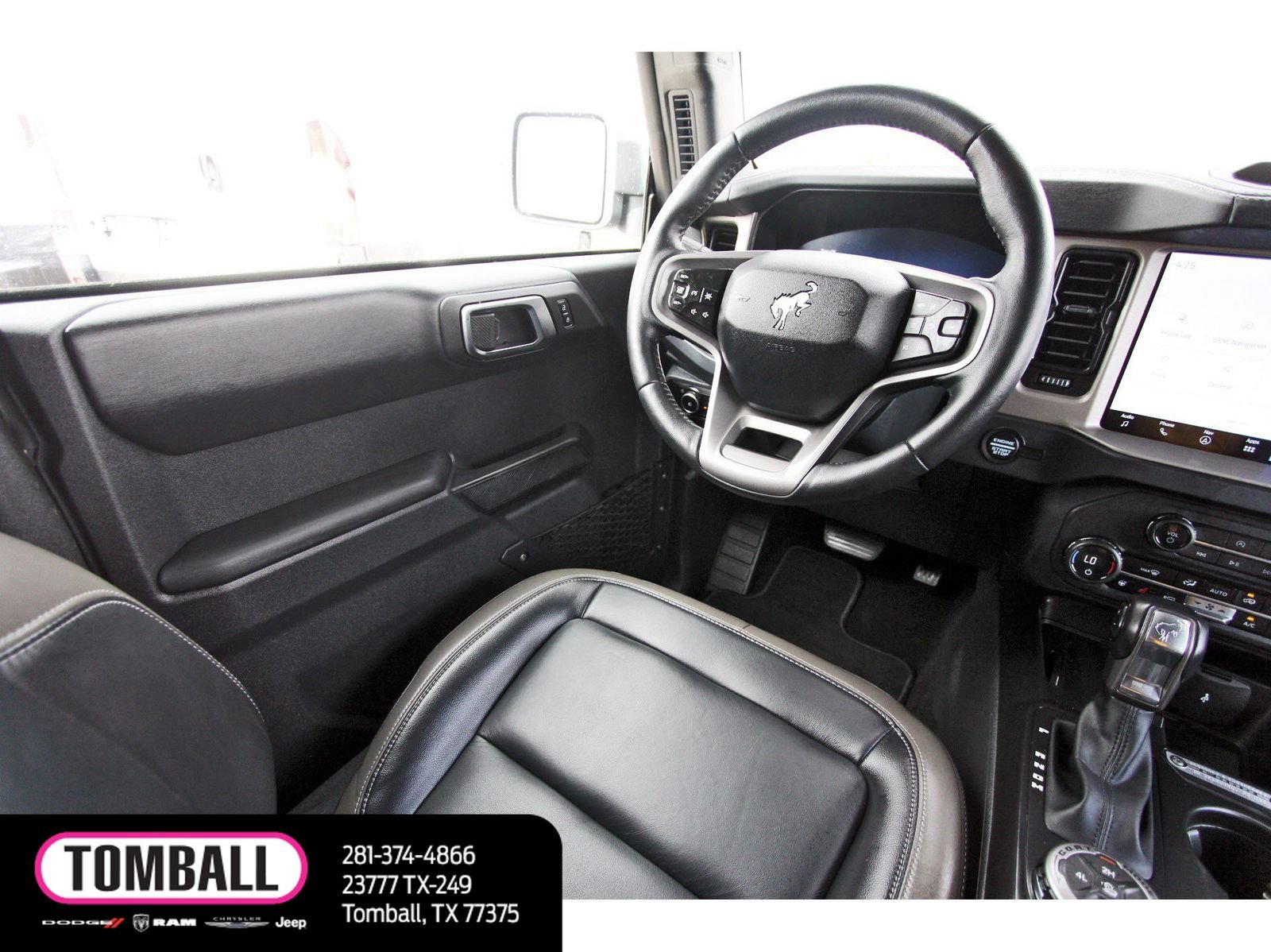 Used 2025 Ford Bronco Outer Banks AWD/4WD image 9