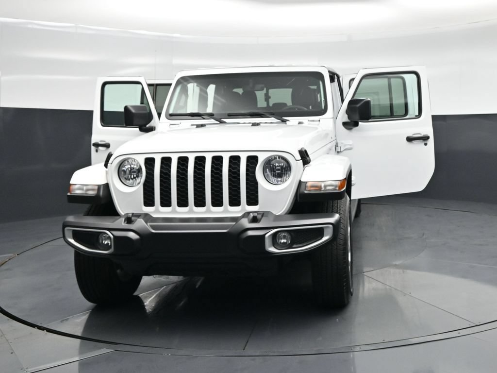 Used 2023 Jeep Gladiator Sport AWD/4WD image 24