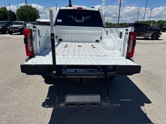 New 2026 Ford F250 Platinum w/ Platinum Plus Package AWD/4WD image 14