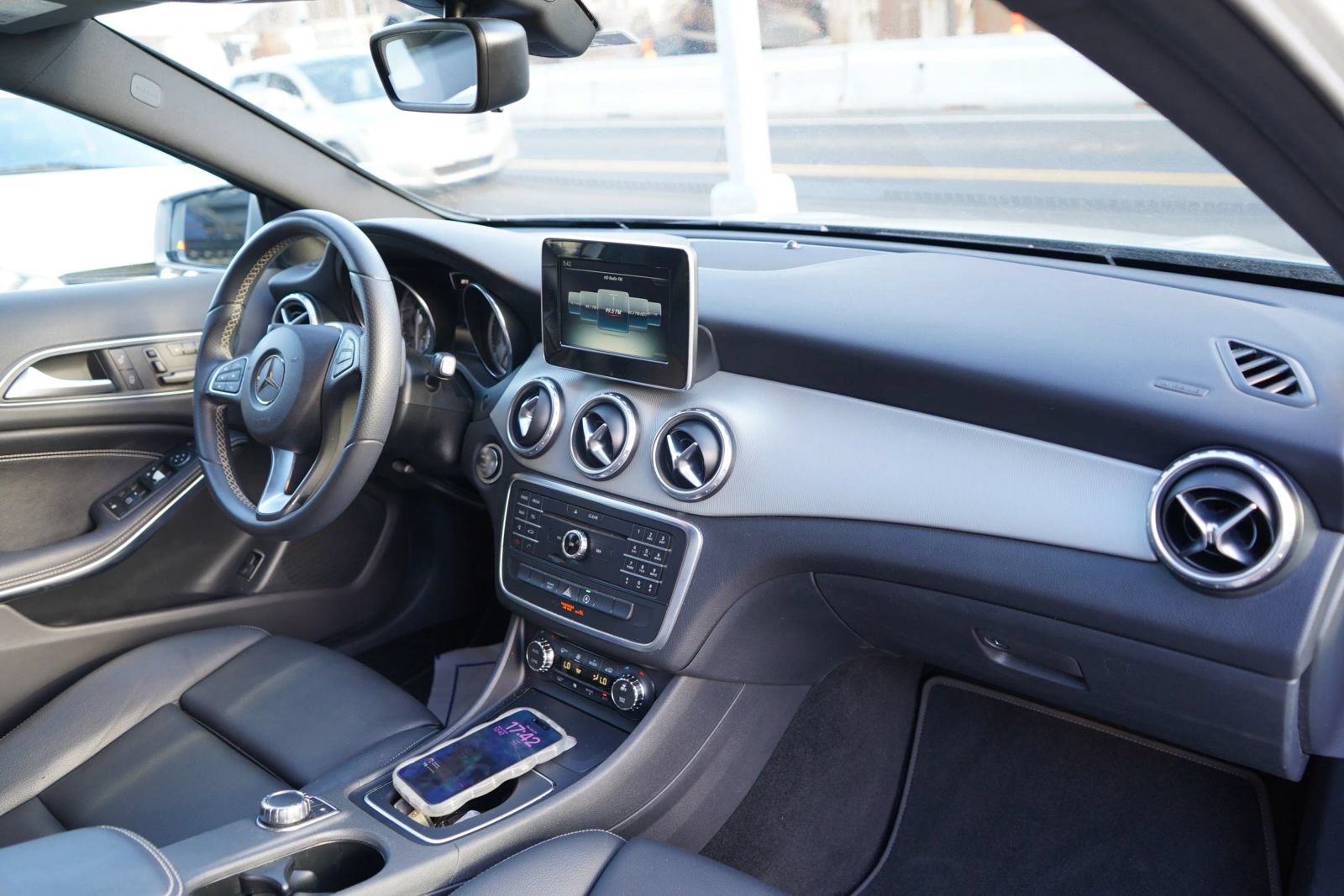 Used 2016 Mercedes-Benz GLA 250 image 18