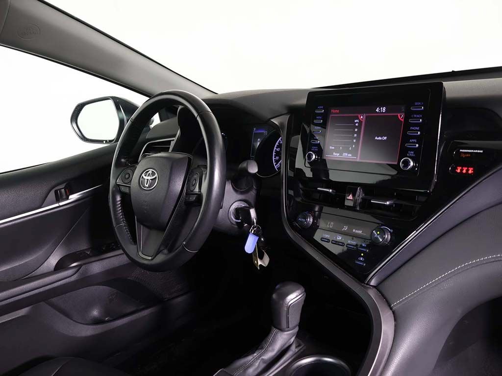 Used 2024 Toyota Camry SE FWD image 30