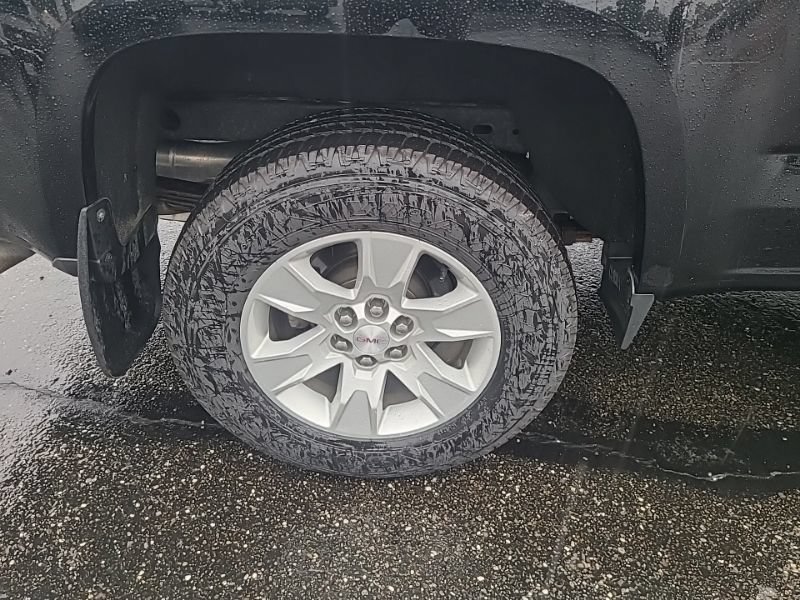 Used 2015 GMC Canyon SLE w/ All-Terrain Package AWD/4WD image 8
