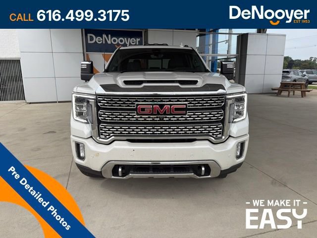 Used 2022 GMC Sierra 3500 Denali w/ Denali Ultimate Package AWD/4WD image 8