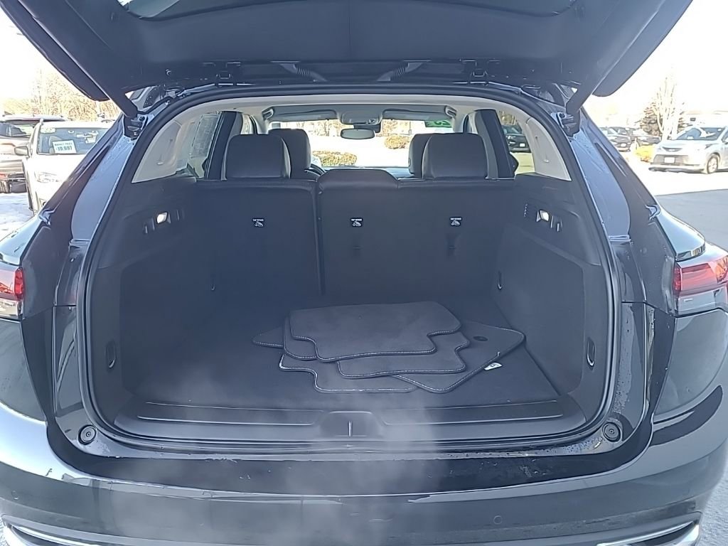 Used 2023 Buick Envision Preferred image 17