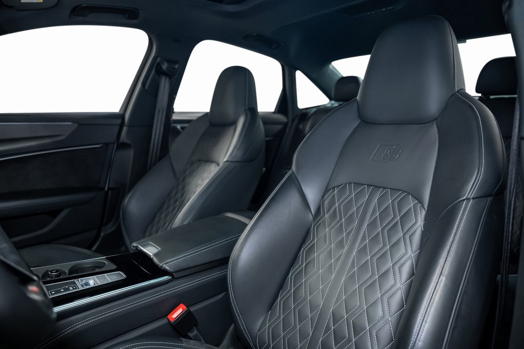 Used 2021 Audi S6 Prestige w/ Prestige Package image 32