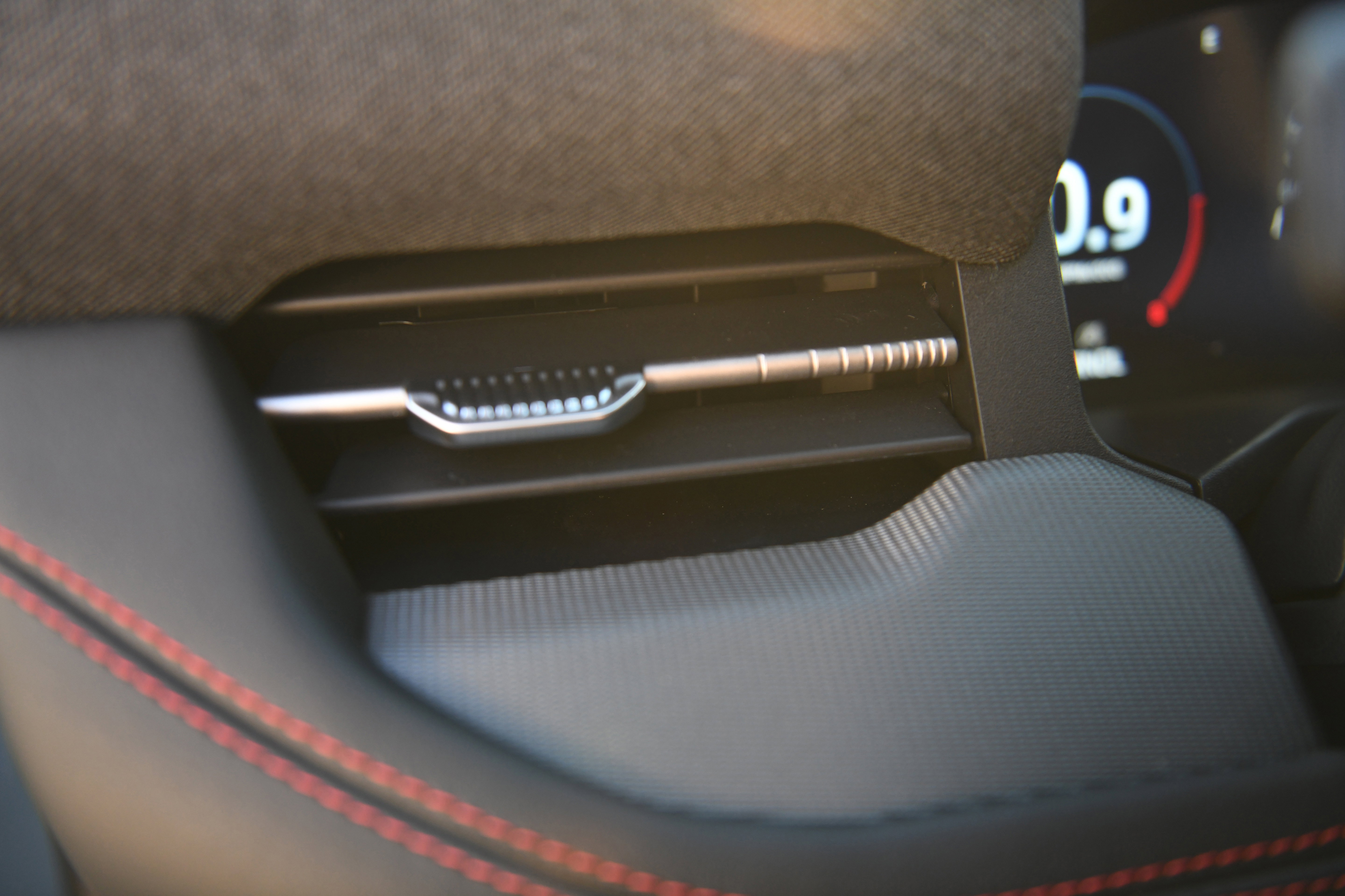 New 2026 Ford Explorer ST-Line w/ ST-Line Street Pack image 34