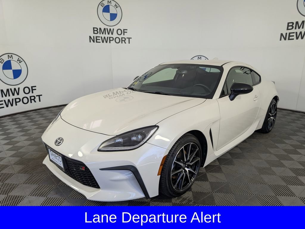 Used 2023 Toyota GR86 w/ ALL Weather Mat Package (TMS) image 4