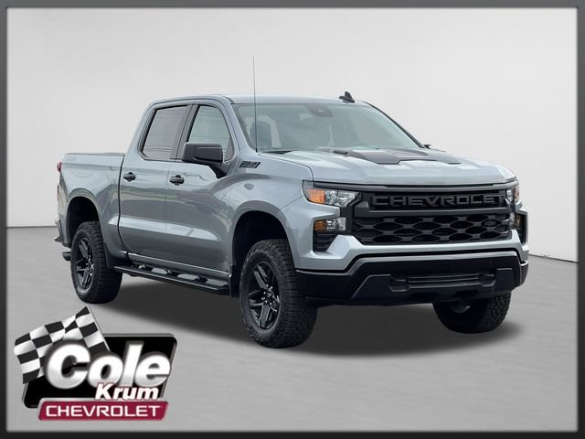 Used 2026 Chevrolet Silverado 1500 Custom Trail Boss w/ Dark Appearance Package AWD/4WD image 1