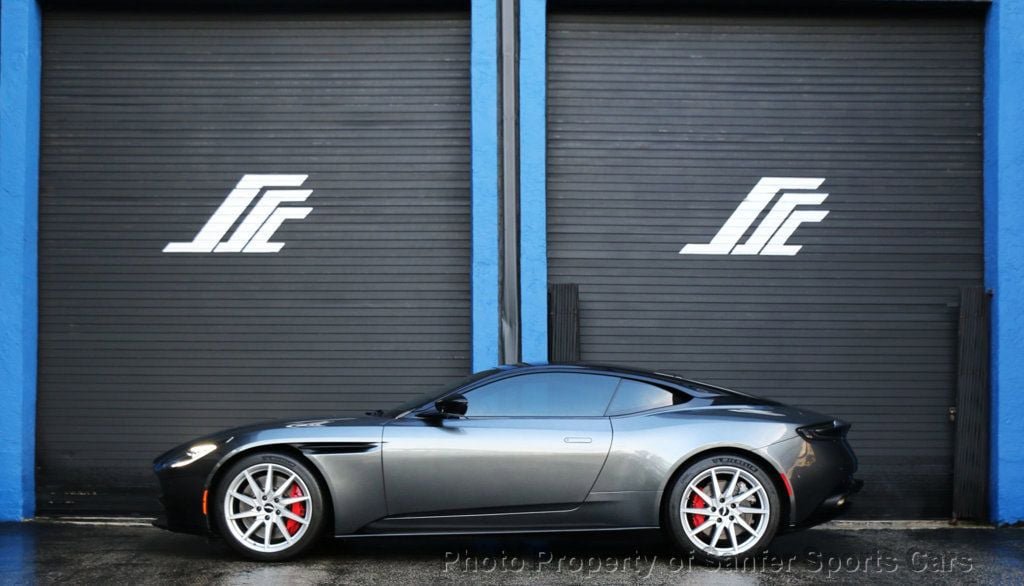 Used 2019 Aston Martin DB11 Coupe RWD image 2