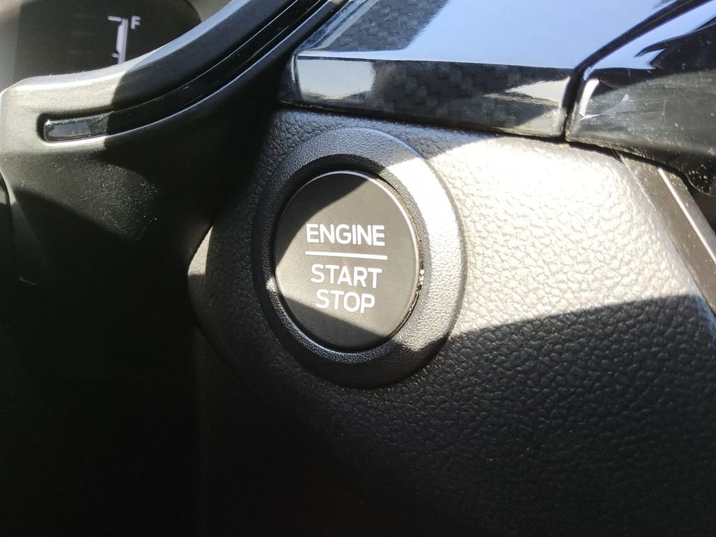 Used 2024 Ford Escape ST-Line image 30