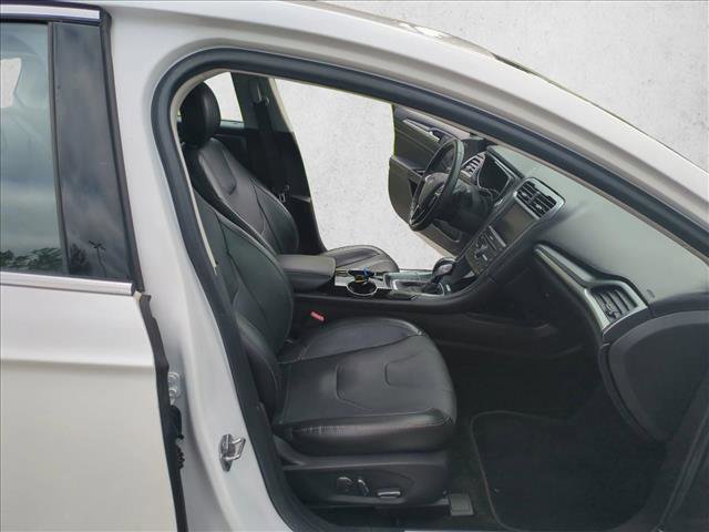 Used 2016 Ford Fusion Titanium FWD image 22