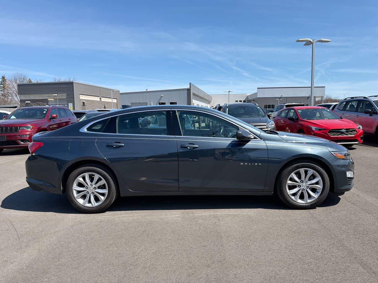 Used 2020 Chevrolet Malibu LT w/ Leather Package FWD image 14