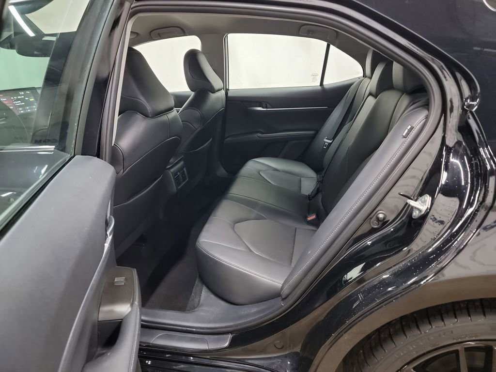Used 2023 Toyota Camry XSE image 10