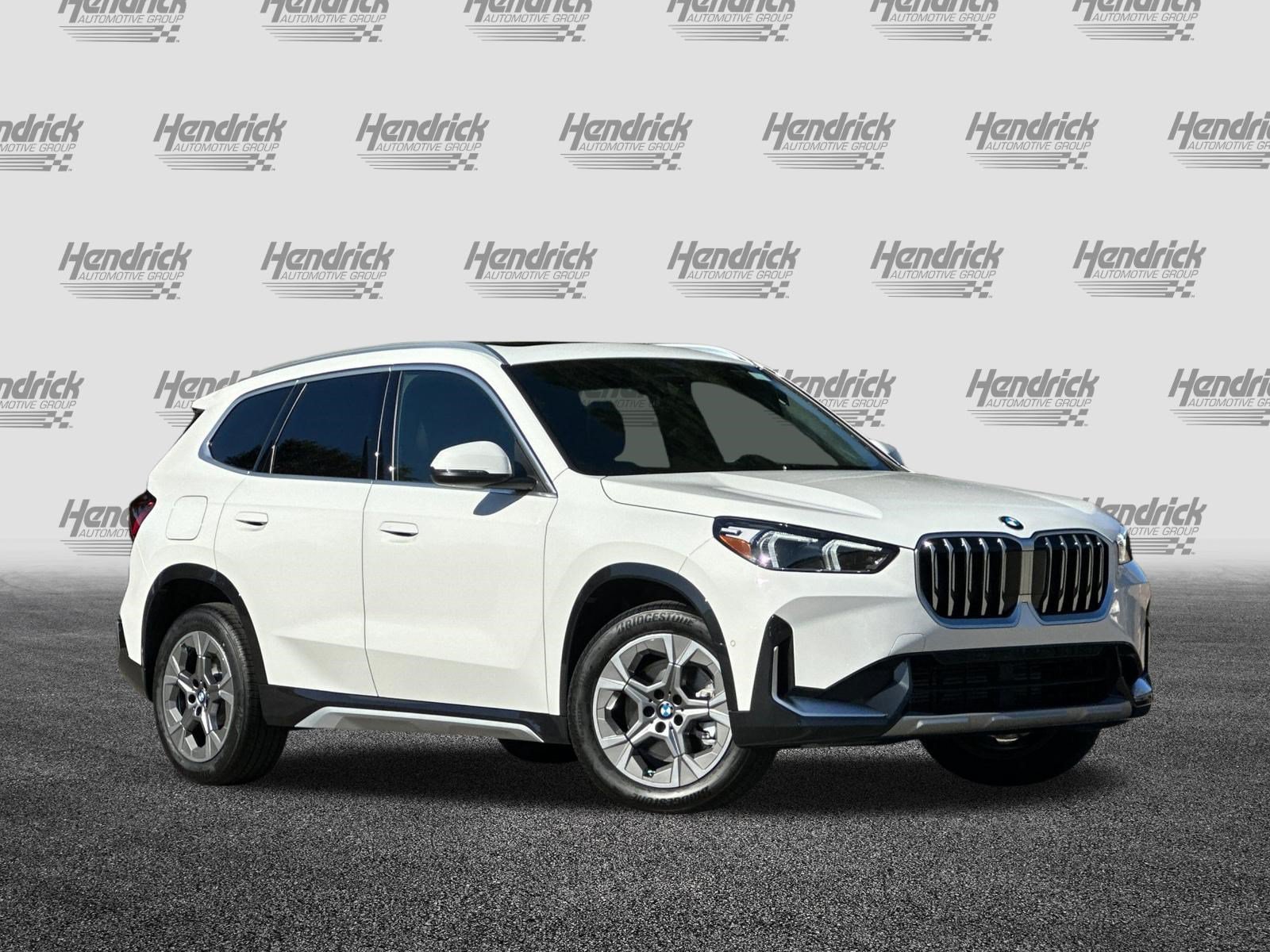 New 2026 BMW X1 xDrive28i w/ Convenience Package AWD/4WD image 2