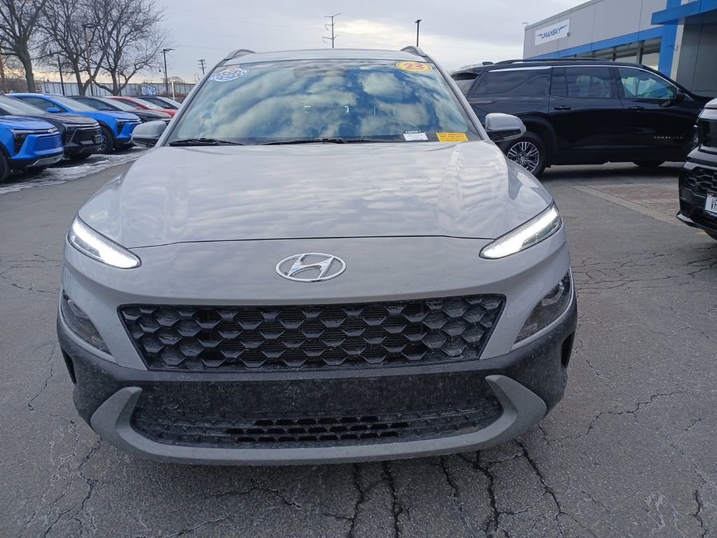 Used 2023 Hyundai Kona SEL w/ Convenience Package image 3