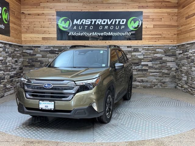 Used 2025 Subaru Forester Premium w/ Convenience Package #1 AWD/4WD image 4