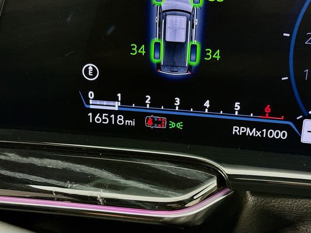 Used 2023 Cadillac Escalade Sport w/ LPO, Illumination Package AWD/4WD image 12