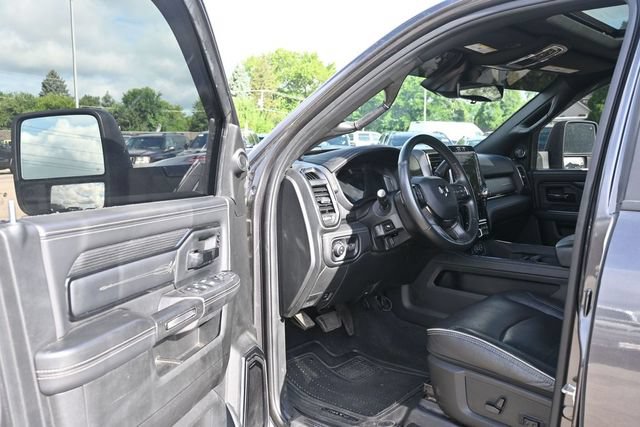 Used 2024 RAM 3500 Limited AWD/4WD image 13