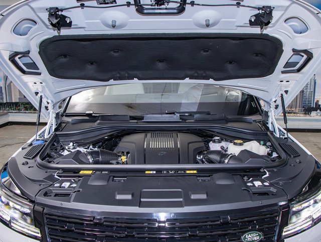 New 2025 Land Rover Range Rover Sport Dynamic SE image 5