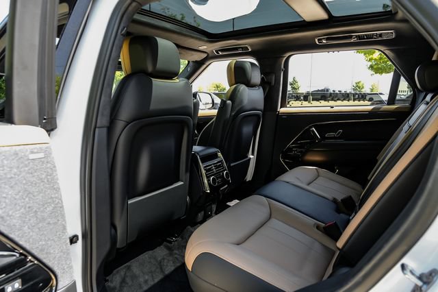 Used 2025 Land Rover Range Rover Sport Autobiography AWD/4WD image 47