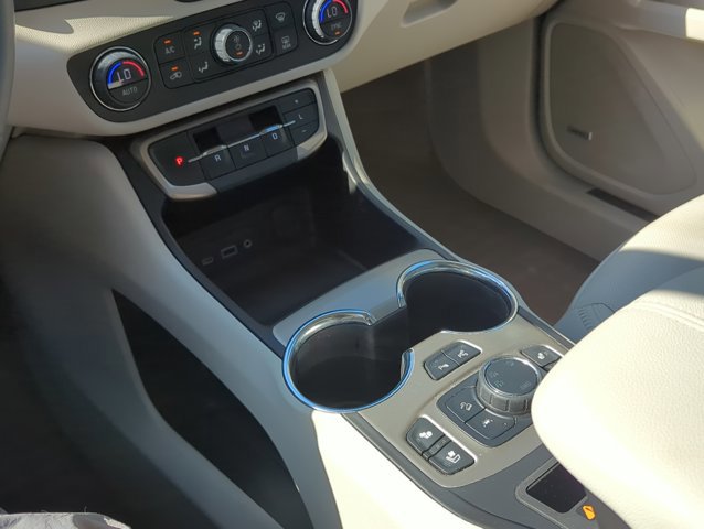 Used 2024 GMC Terrain Denali w/ Denali Premium Package image 16