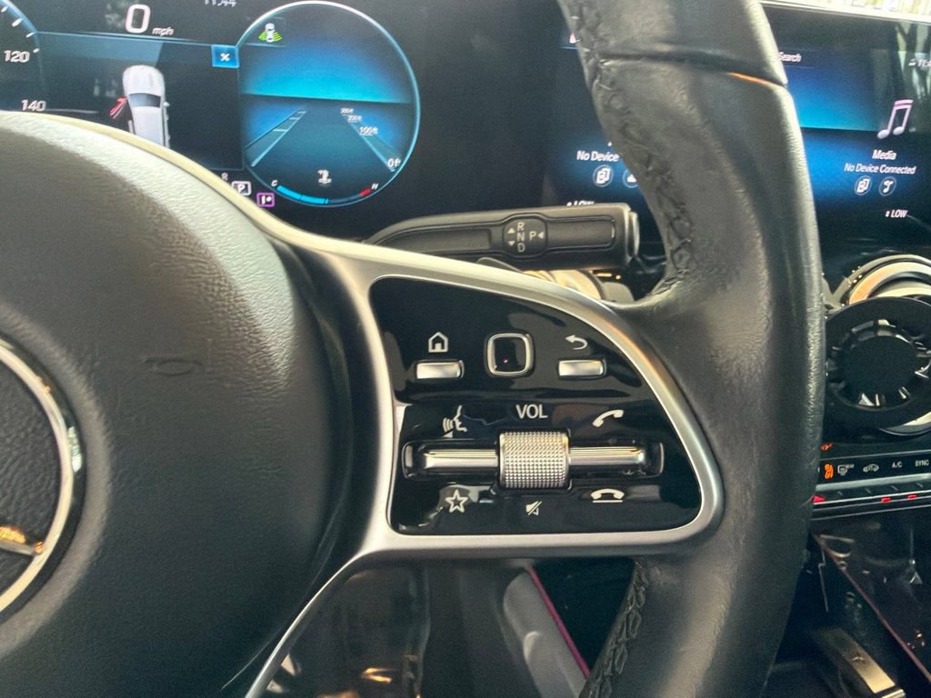 Used 2022 Mercedes-Benz GLB 250 image 54