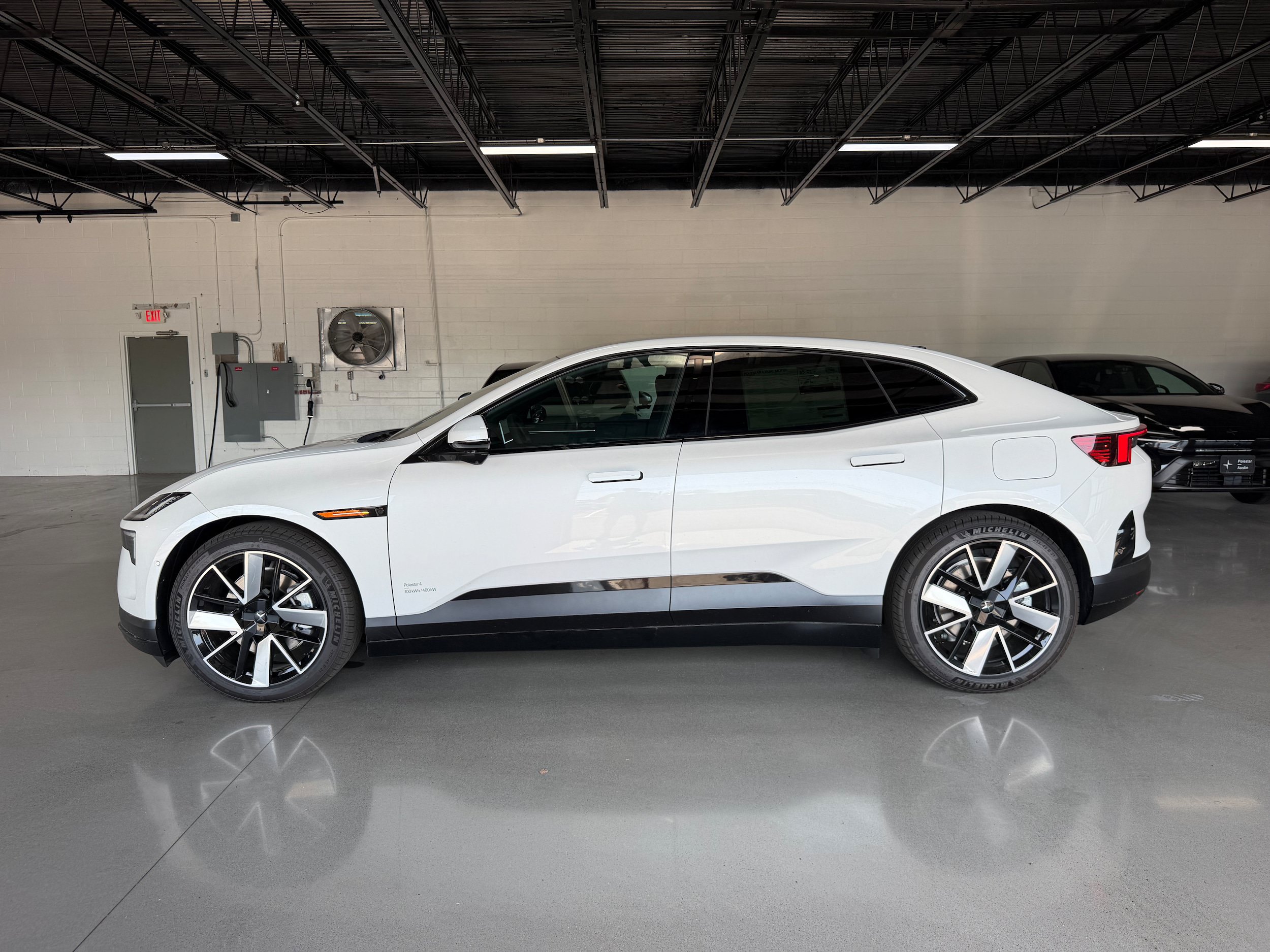 New 2026 Polestar Polestar 4 AWD/4WD image 3