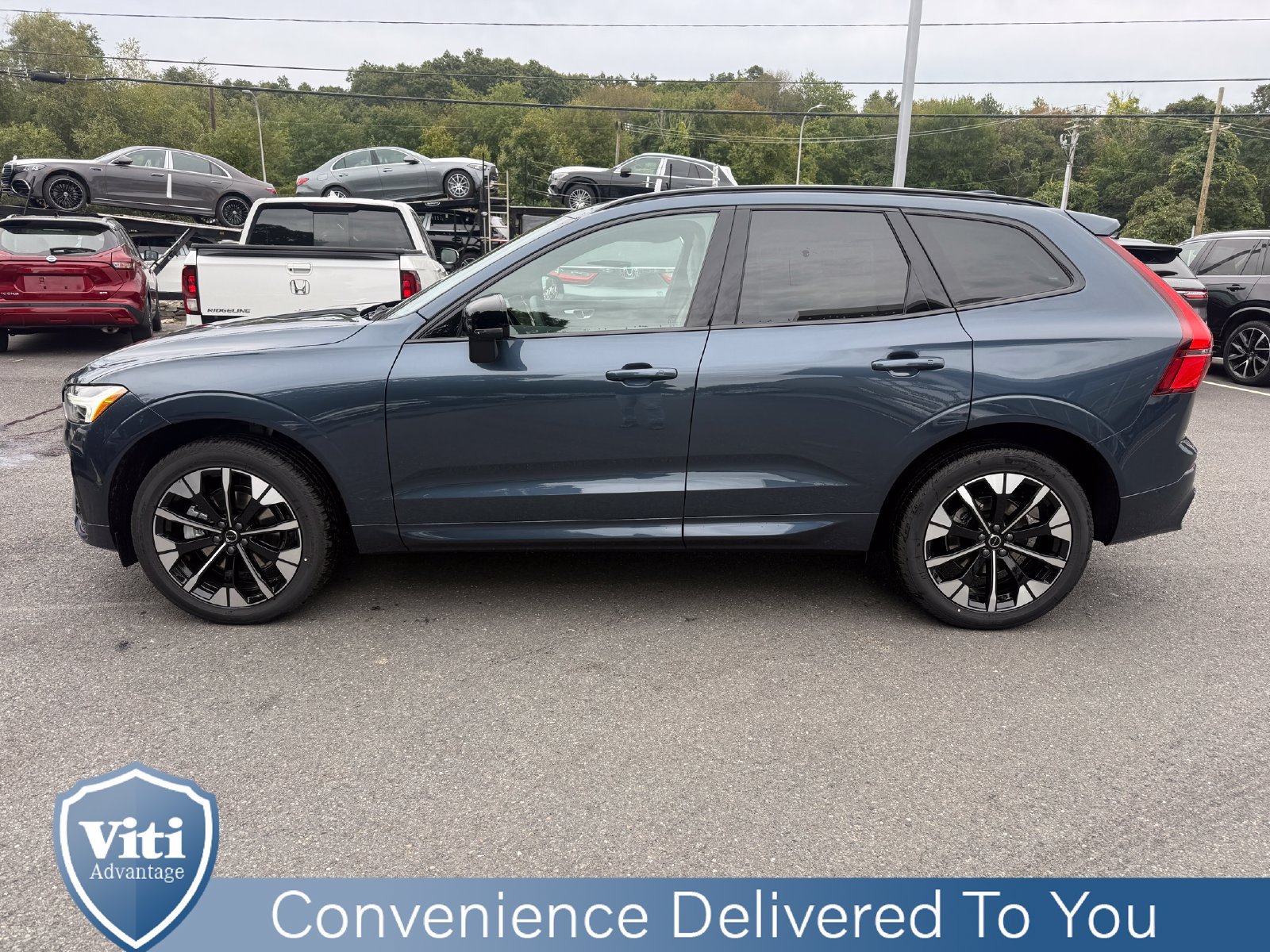 New 2027 Volvo XC60 B5 Plus AWD/4WD image 5
