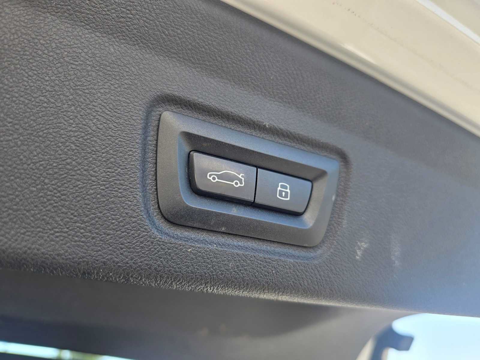 Used 2024 BMW i4 eDrive35 w/ Convenience Package RWD image 15