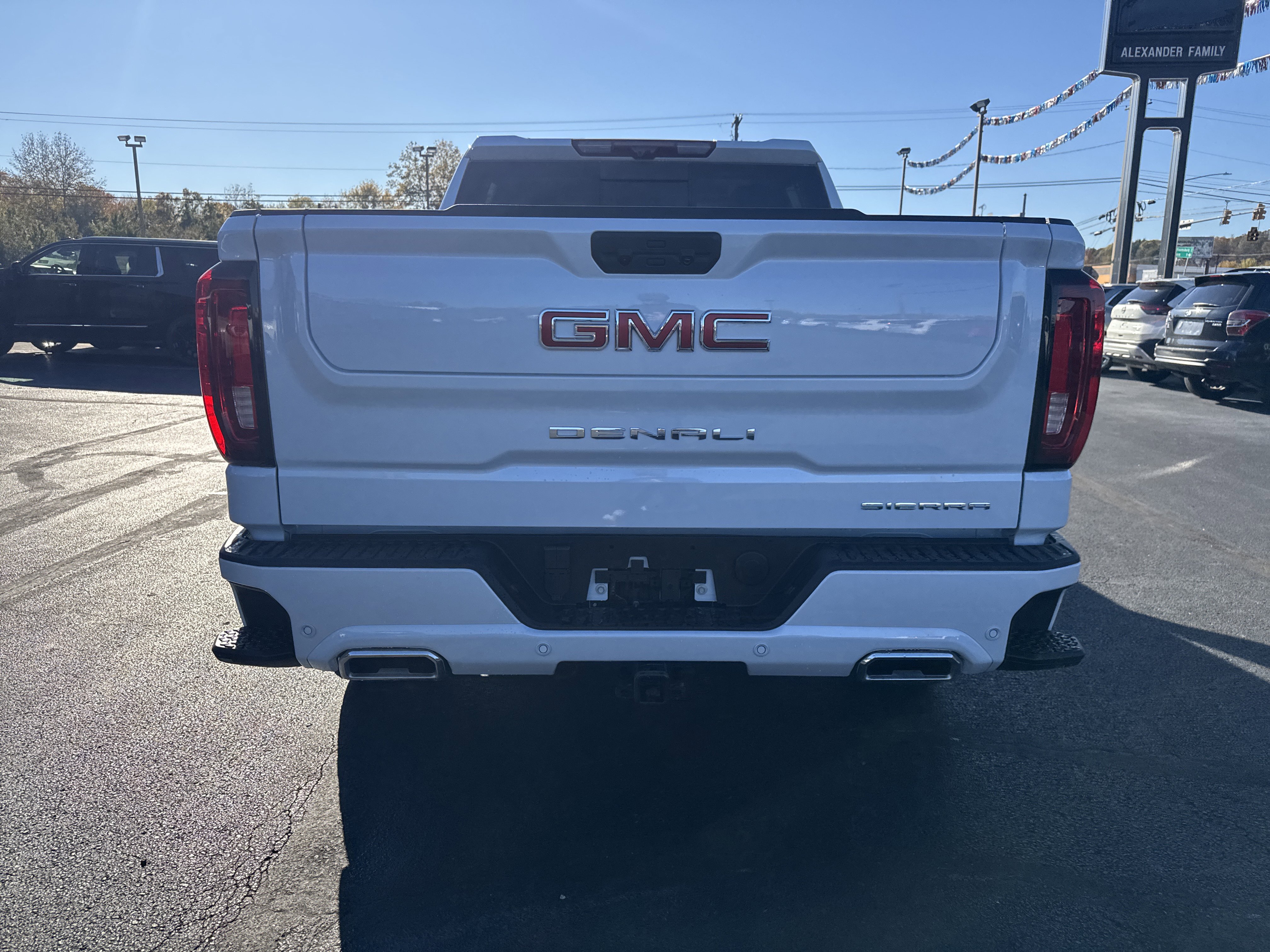 New 2026 GMC Sierra 1500 Denali w/ Technology Package image 4