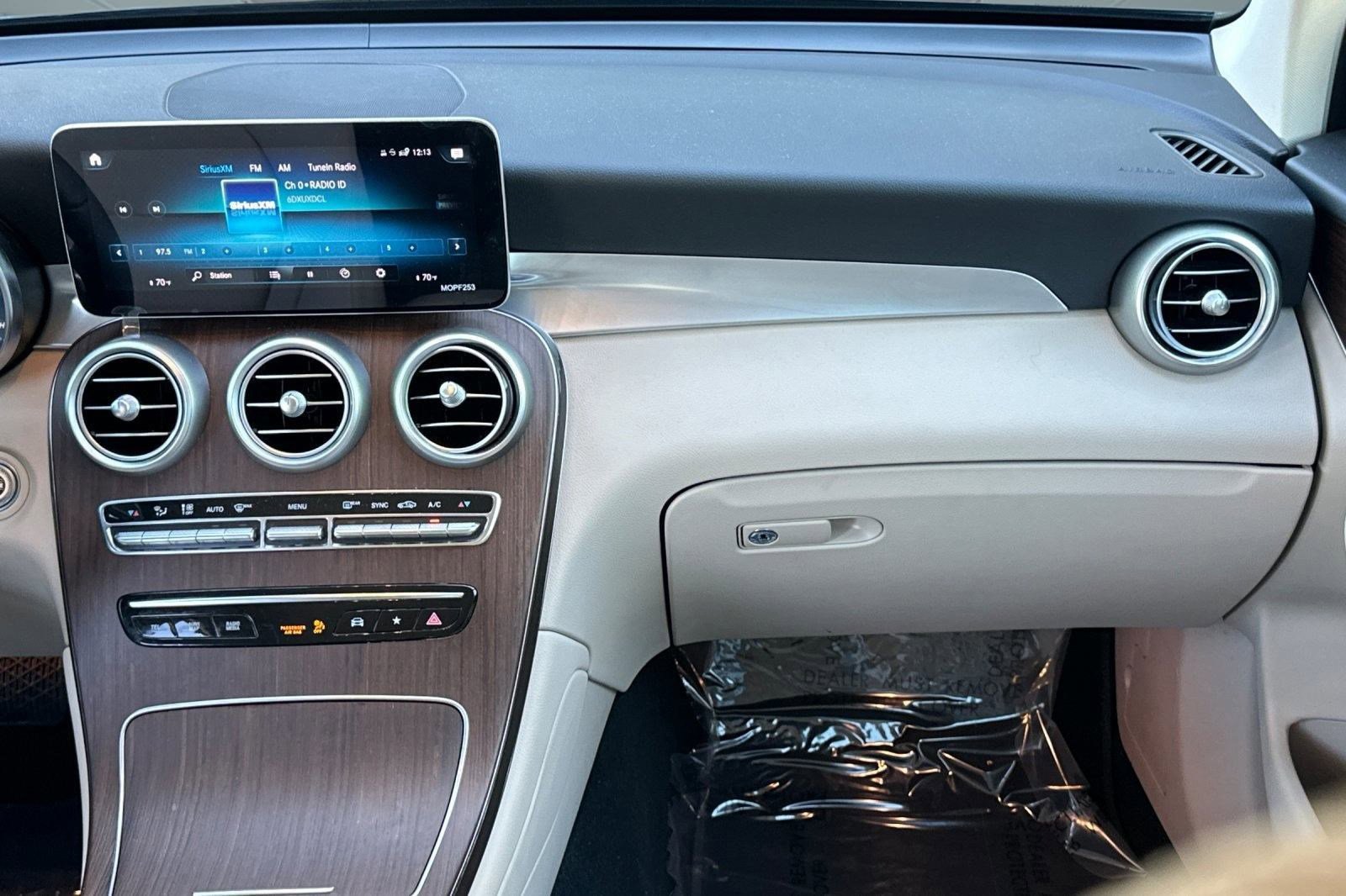 Used 2022 Mercedes-Benz GLC 300 image 28