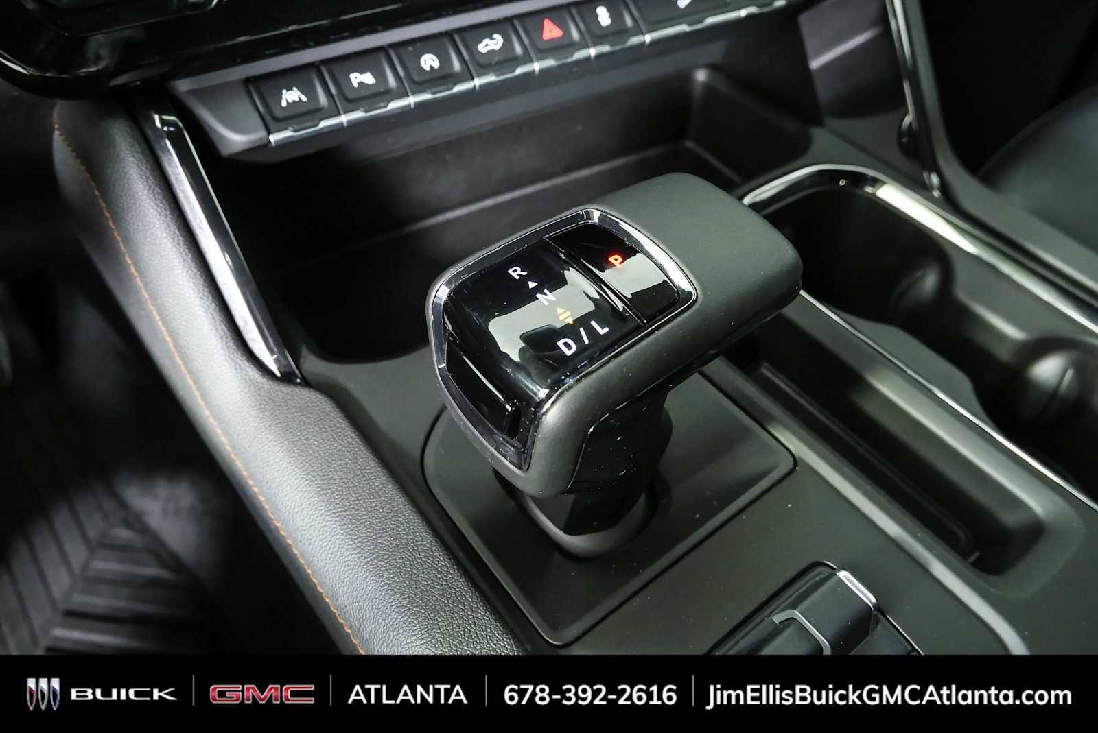 Used 2024 GMC Sierra 1500 AT4 w/ AT4 Premium Package AWD/4WD image 17