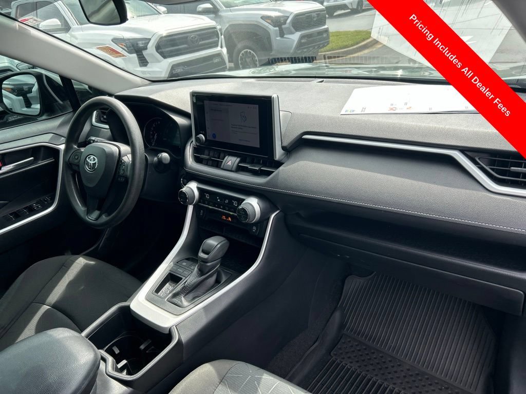 Used 2023 Toyota RAV4 XLE FWD image 20