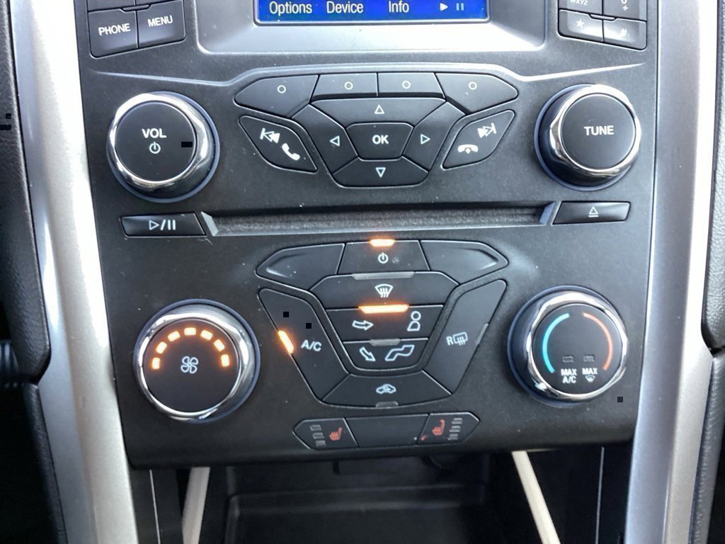 Used 2017 Ford Fusion SE image 46