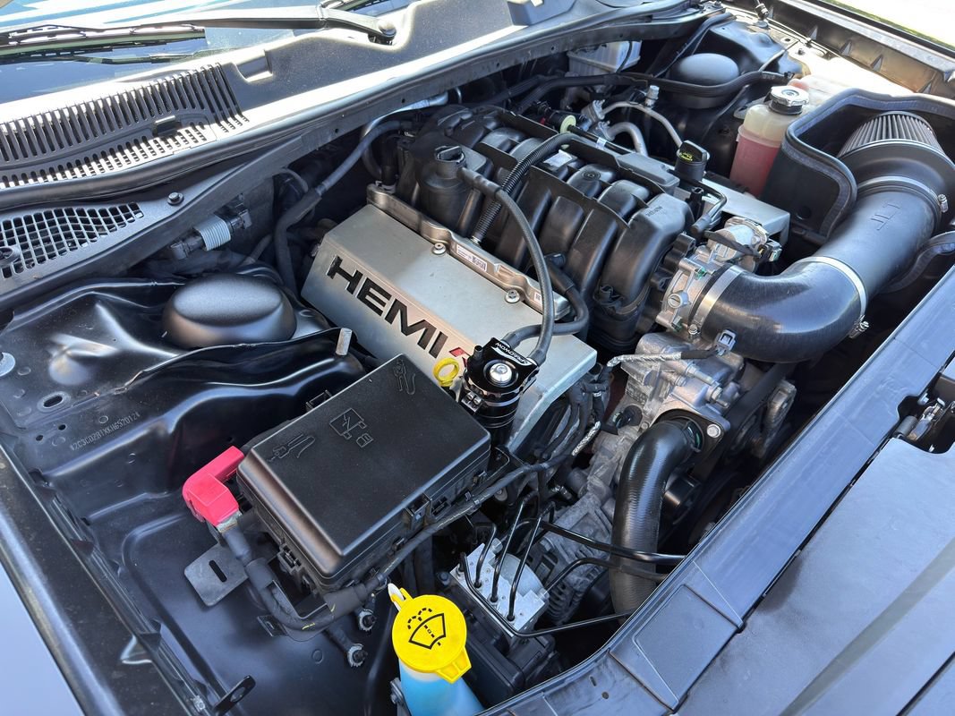 Used 2019 Dodge Challenger R/T RWD image 38