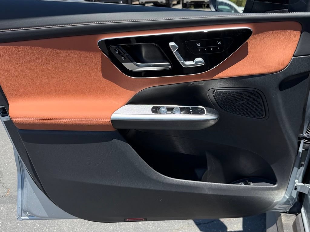 New 2026 Mercedes-Benz GLC 300 4MATIC image 16