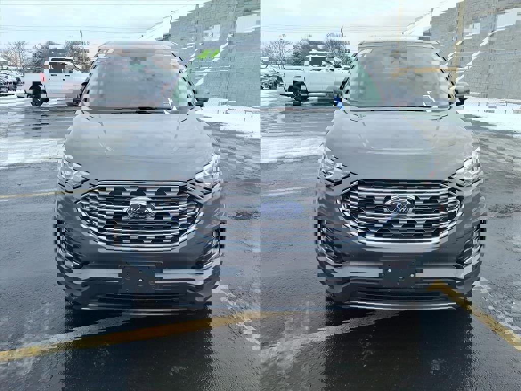 Used 2021 Ford Edge SEL w/ Convenience Package image 2