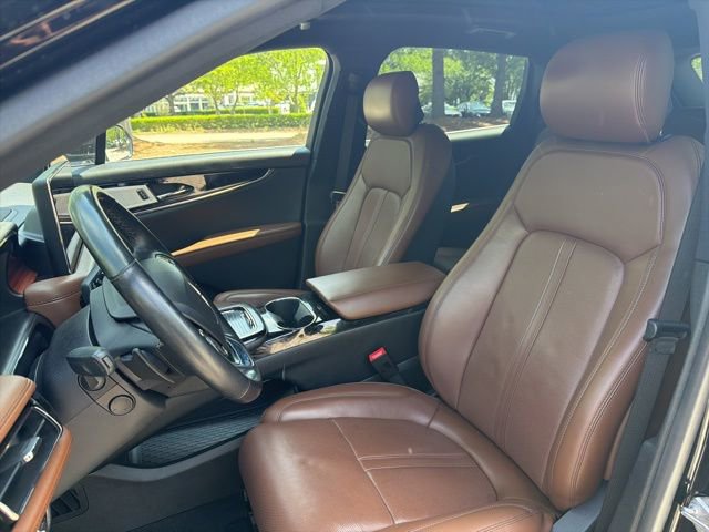 Used 2023 Lincoln Nautilus Reserve w/ Equipment Group 202A image 10