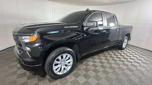 Used 2022 Chevrolet Silverado 1500 Custom AWD/4WD image 6