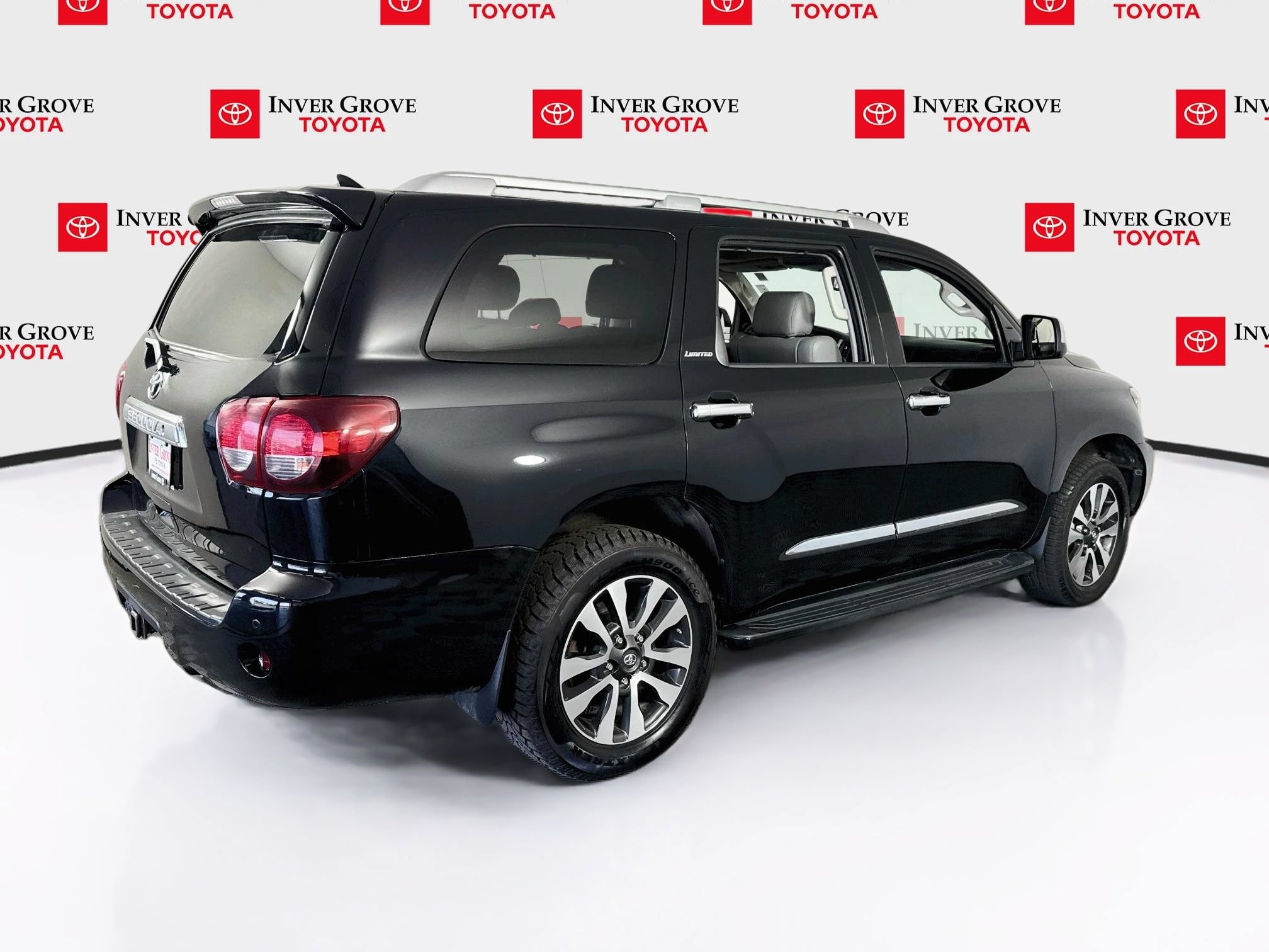 Used 2018 Toyota Sequoia Limited AWD/4WD image 5
