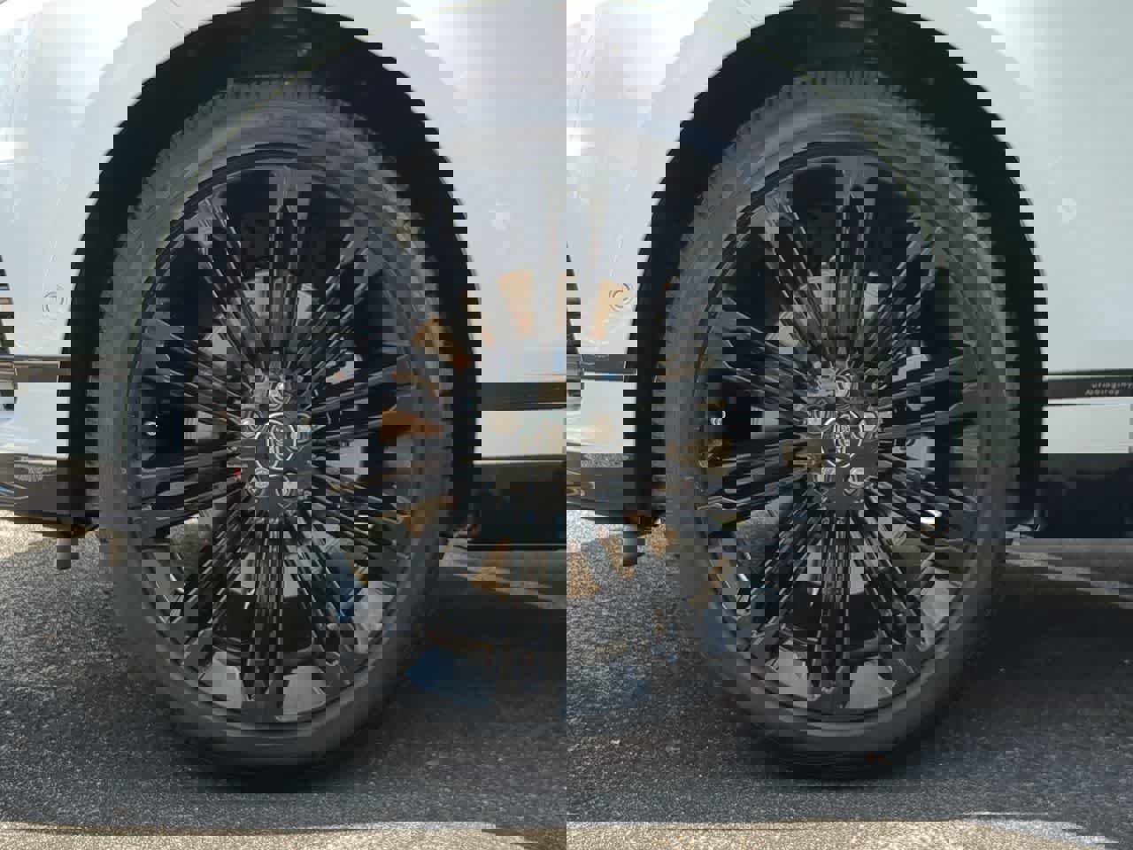 New 2026 Land Rover Range Rover Velar Autobiography image 13