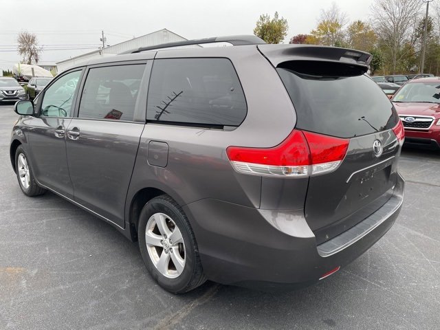Used 2012 Toyota Sienna LE image 6