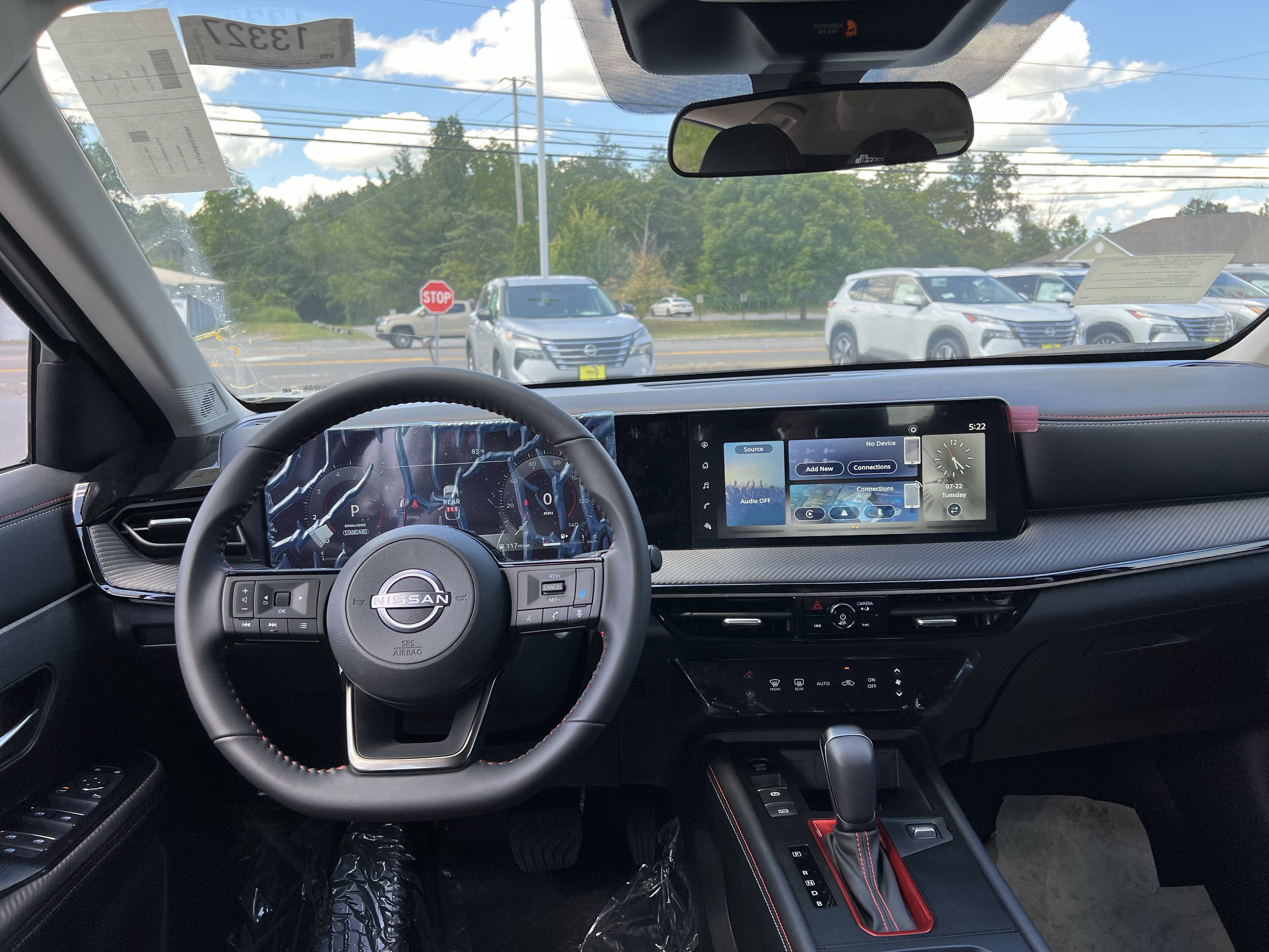 New 2025 Nissan Kicks SR image 5