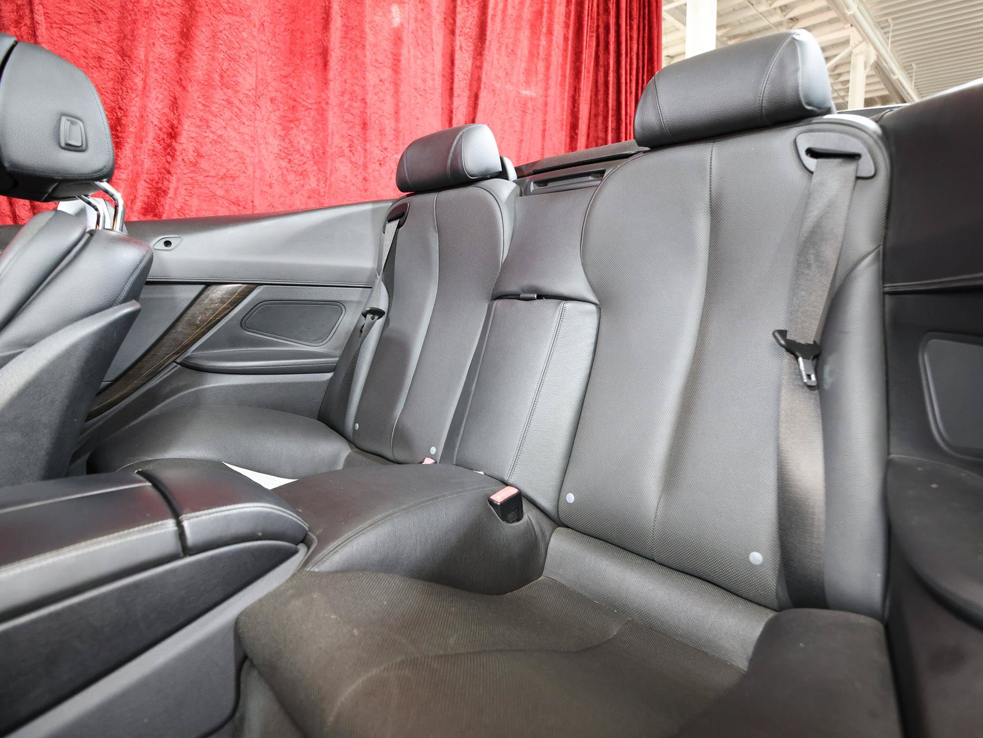 Used 2015 BMW 640i Convertible RWD image 16