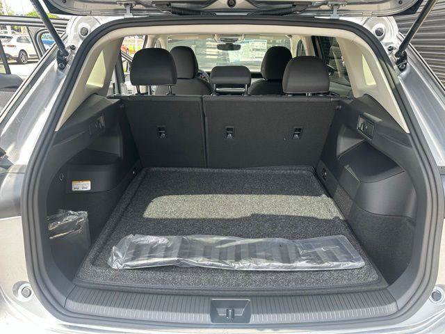 Used 2025 Volkswagen Tiguan S FWD image 21