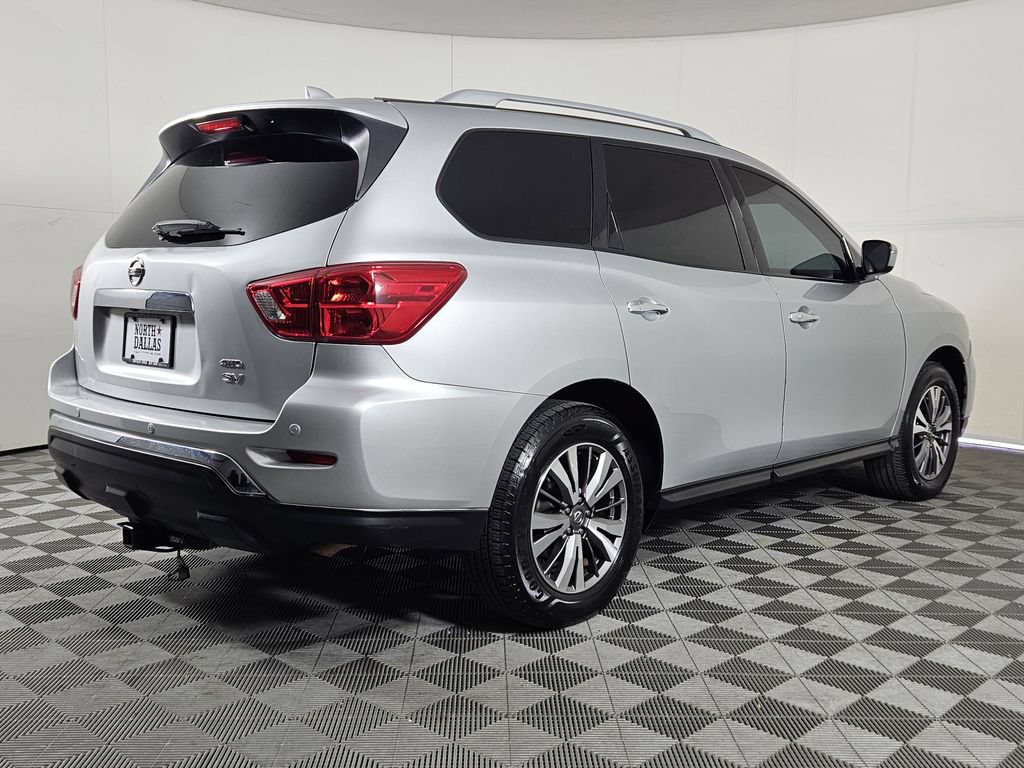 Used 2020 Nissan Pathfinder SV AWD/4WD image 3