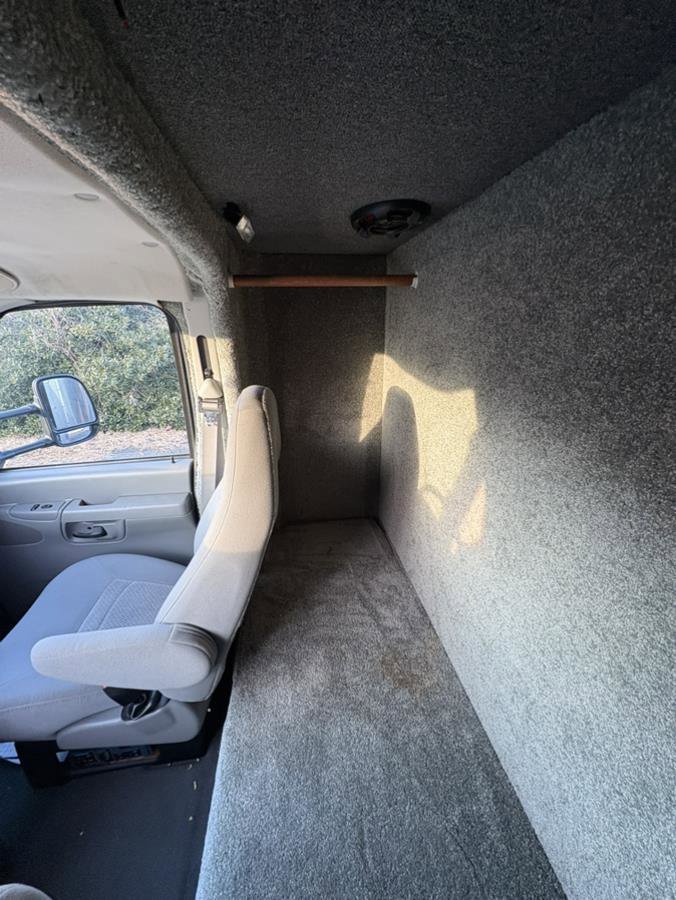 Used 2006 Ford E-450 and Econoline 450 image 10