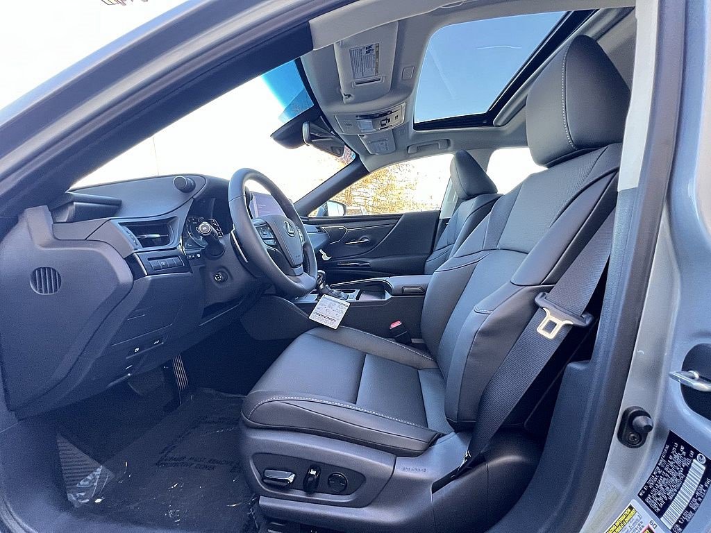 New 2025 Lexus ES 350 w/ Premium Package image 20